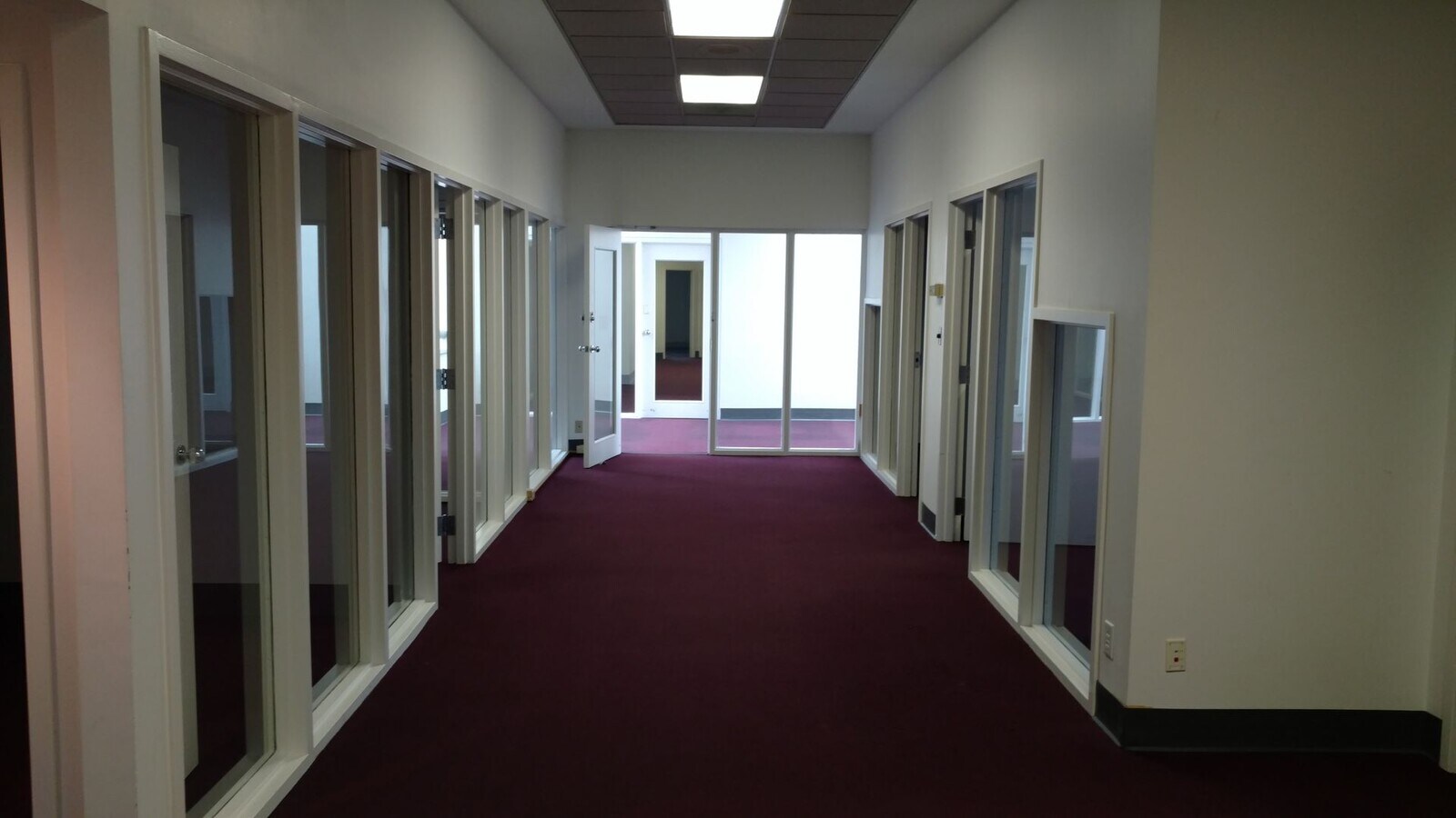 490 N McPherson Church Rd, Fayetteville, NC 28303