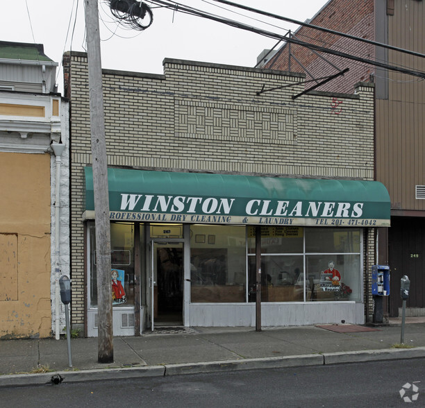 245 Monroe St, Passaic, NJ for sale - Primary Photo - Image 1 of 1