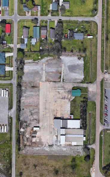 1600 Main St, Port Neches, TX for sale - Building Photo - Image 1 of 1