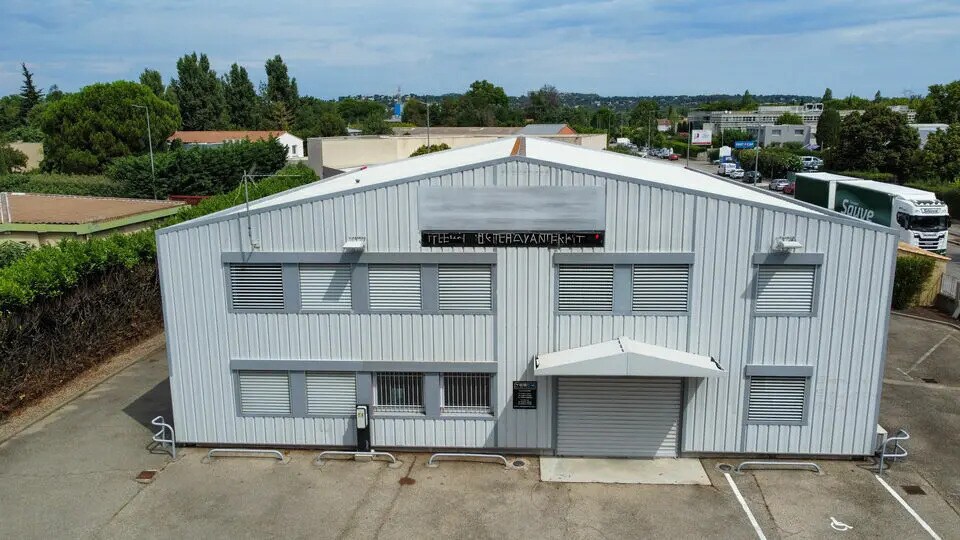 Flex in Avignon for sale - Building Photo - Image 3 of 7