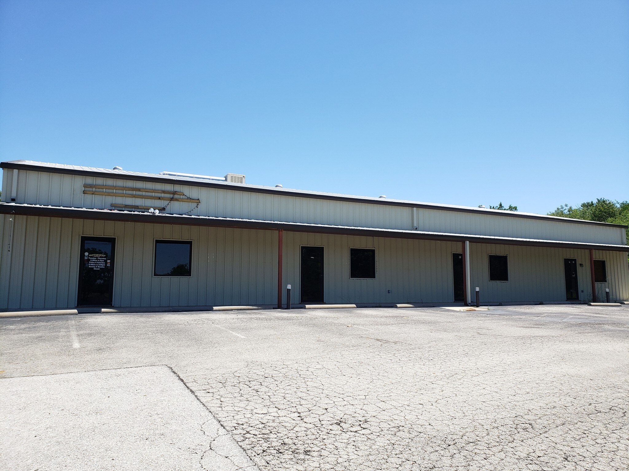 2524 Azle Hwy, Weatherford, TX for sale Primary Photo- Image 1 of 1