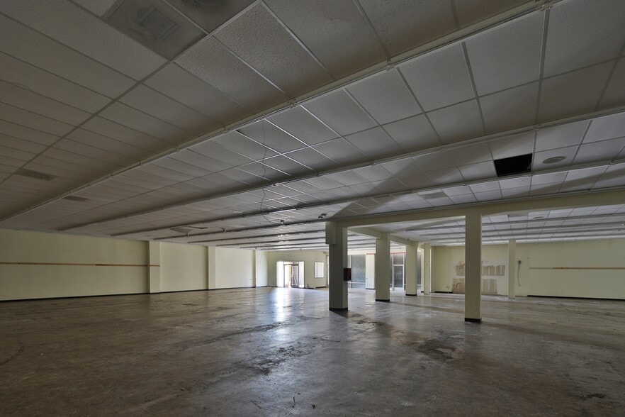 7300 S Western Ave, Los Angeles, CA for lease - Interior Photo - Image 3 of 10