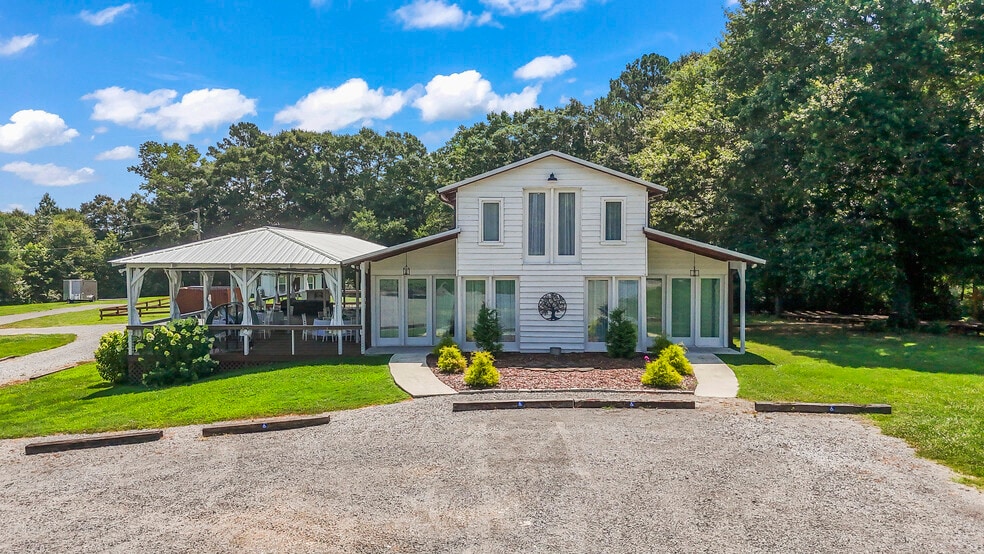 74 Gore Rd, Boaz, AL for sale - Building Photo - Image 1 of 22