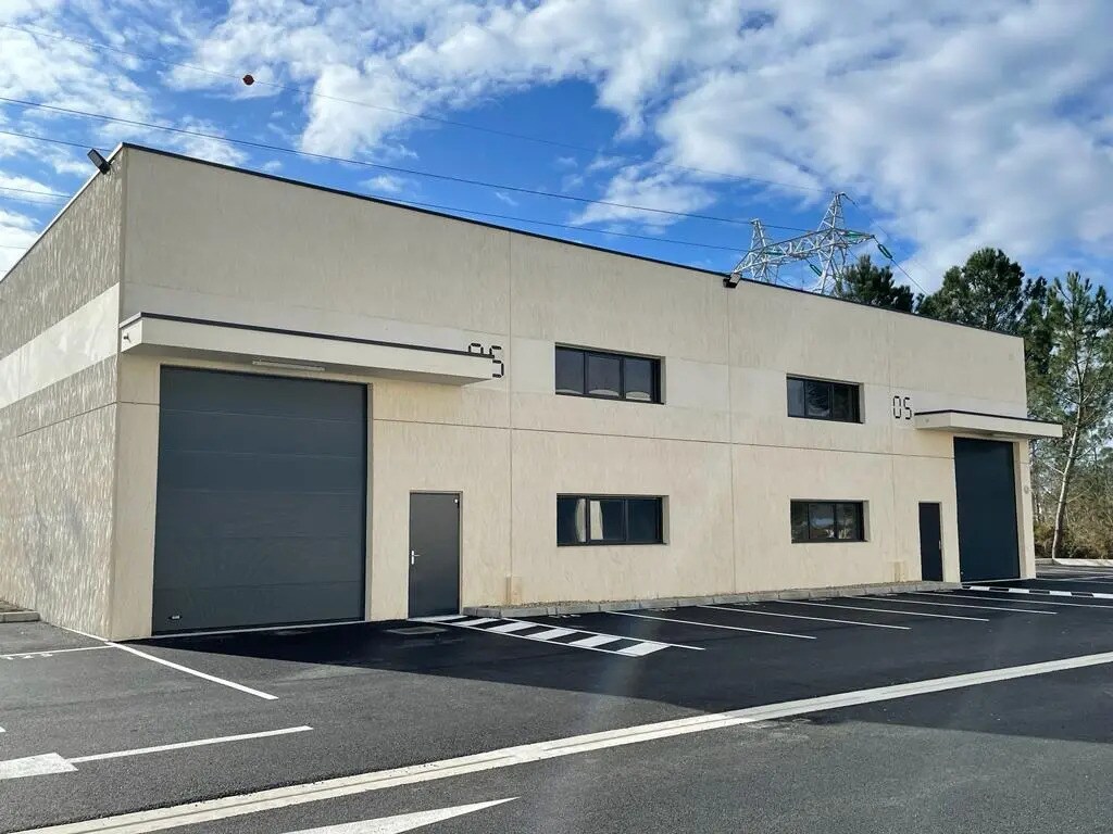 Flex in Mios for sale Building Photo- Image 1 of 7