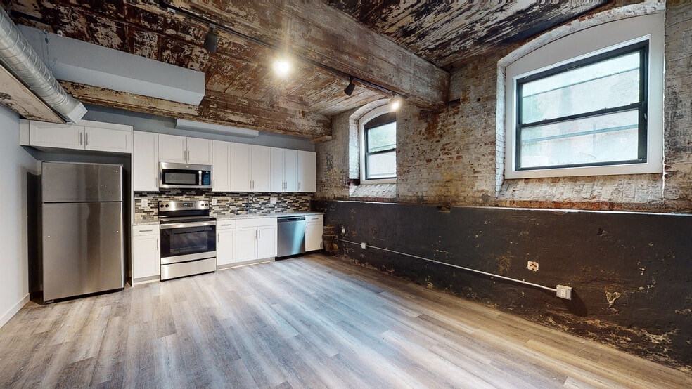 2000 E Westmoreland St, Philadelphia, PA for sale - Matterport 3D Scan - Image 3 of 19