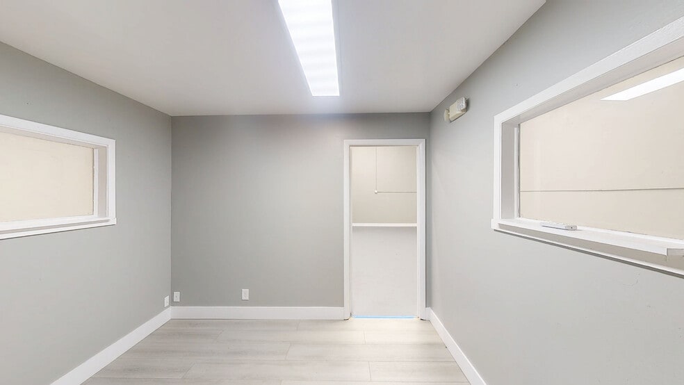 5401 NW 102nd Ave, Sunrise, FL for lease - Matterport 3D Scan - Image 3 of 16