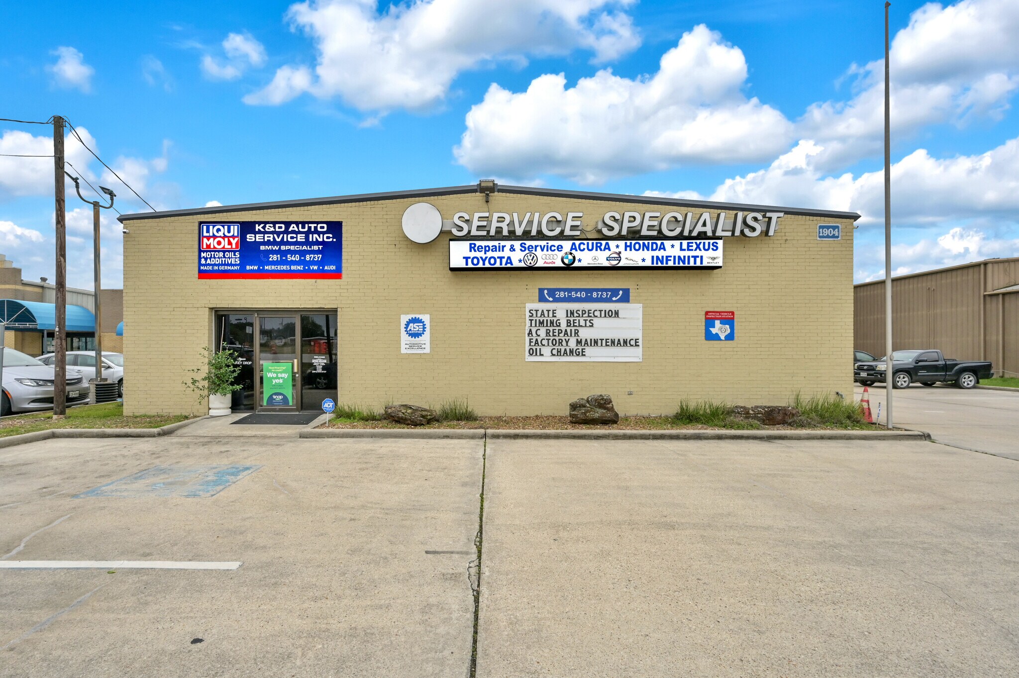 1904 1st Street East / FM 1960 Business, Humble, TX for sale Building Photo- Image 1 of 1