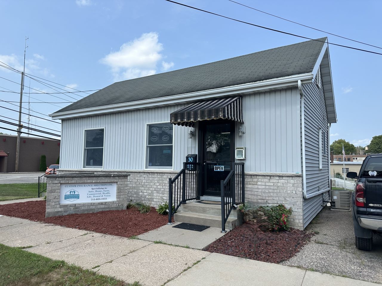 30 10th St, Clintonville, WI for sale Building Photo- Image 1 of 1