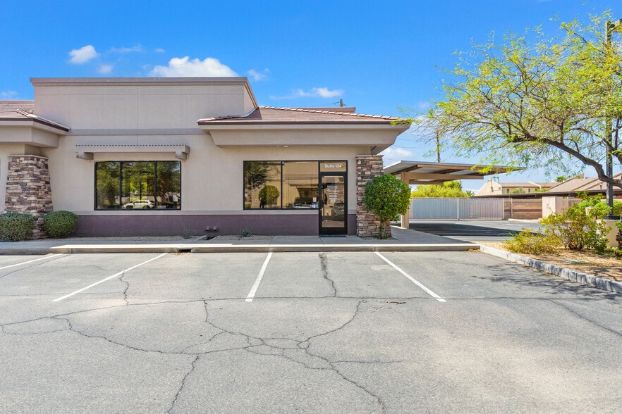 8111 E Thomas Rd, Scottsdale, AZ for sale - Building Photo - Image 3 of 17