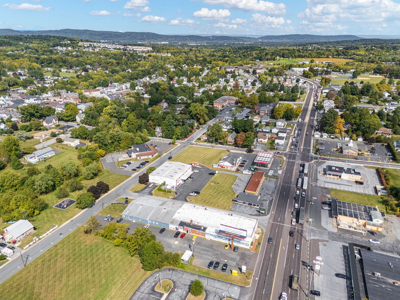 124 3rd St, Coopersburg, PA for sale - Building Photo - Image 3 of 26