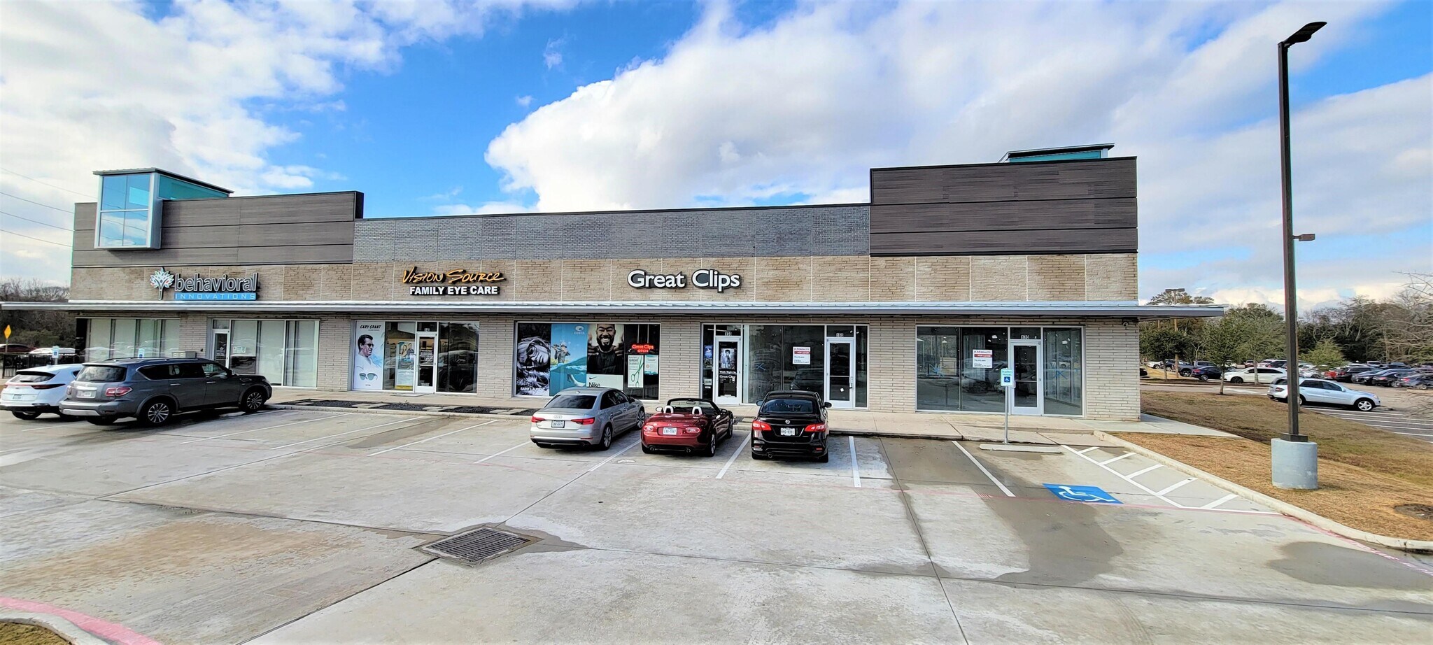 1799 Kirby Dr, Pearland, TX 77584 Kirby Retail Center