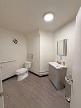4735 Old Redwood Hwy, Santa Rosa, CA for lease Interior Photo- Image 1 of 10