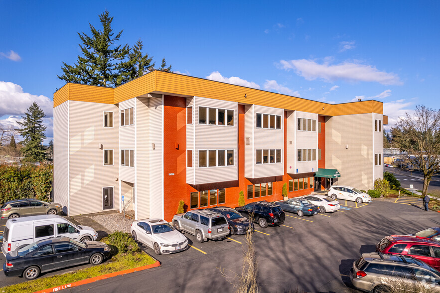 8383 NE Sandy Blvd, Portland, OR for lease - Primary Photo - Image 1 of 11