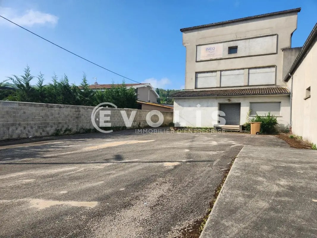 Flex in Bourgoin-Jallieu for sale Building Photo- Image 1 of 24