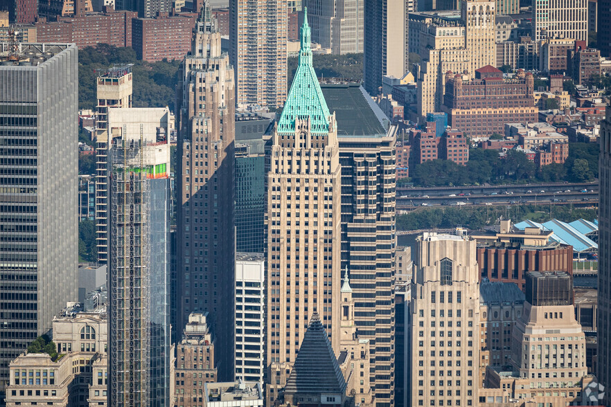 40 Wall St, New York, NY for lease - Building Photo - Image 1 of 11