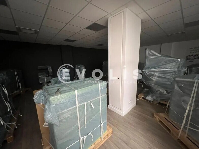 Flex in Bailly-Romainvilliers for lease - Building Photo - Image 3 of 7