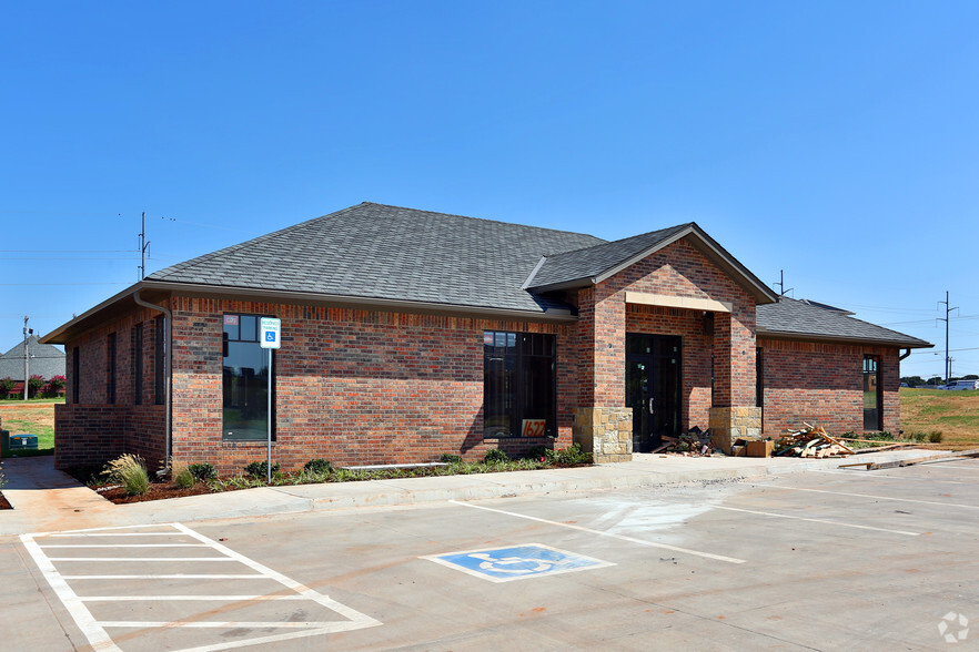 1622 S Midtown Place, Oklahoma City, OK for sale - Primary Photo - Image 1 of 1