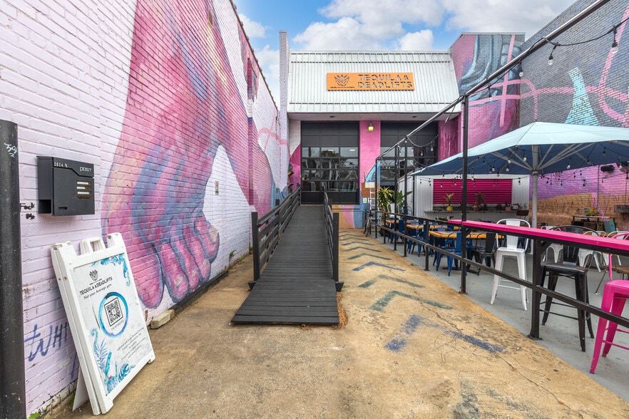 2614 W Cary St, Richmond, VA for sale - Building Photo - Image 3 of 61