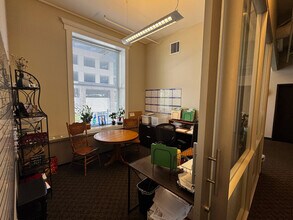203 N Washington St, Spokane, WA for lease Interior Photo- Image 1 of 13