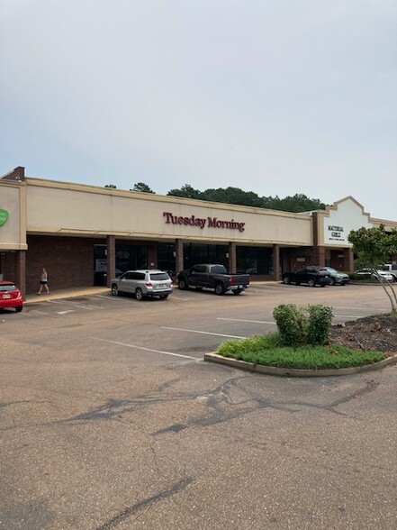 1910-1929 University Ave, Oxford, MS for lease - Building Photo - Image 2 of 3