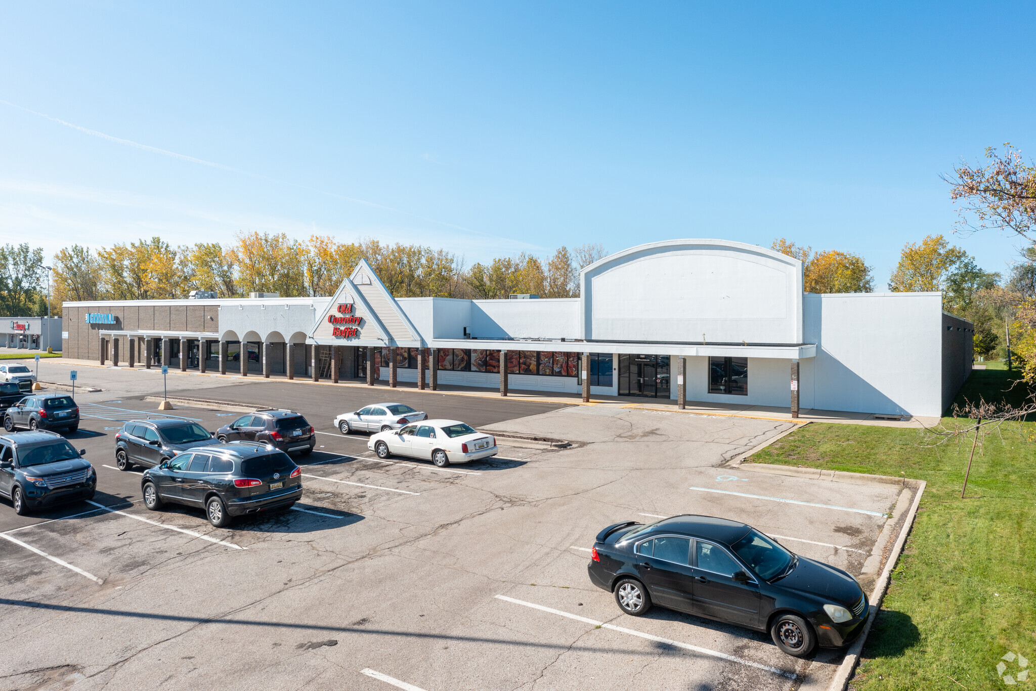 4675-4721 Bay Rd, Saginaw, MI for sale Primary Photo- Image 1 of 1