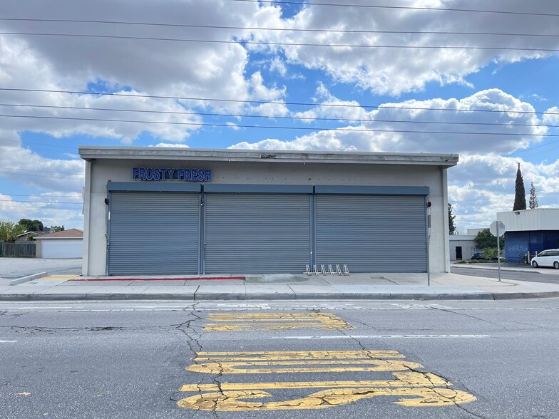 1201 Columbus St, Bakersfield, CA for lease - Building Photo - Image 1 of 6