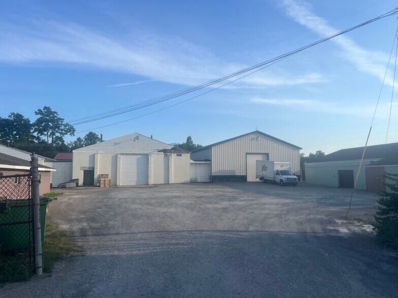 1205 Spring St portfolio of 5 properties for sale on LoopNet.com - Building Photo - Image 3 of 33