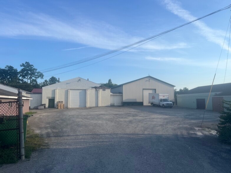 1205 Spring St, Latrobe, PA for lease - Building Photo - Image 2 of 33