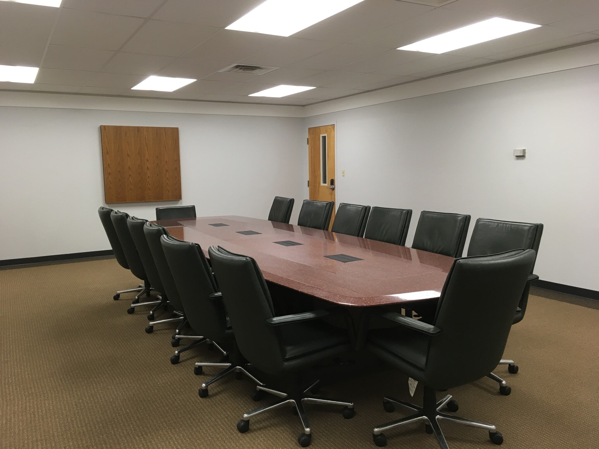 13 Roszel Rd, Princeton, NJ for lease Interior Photo- Image 1 of 3