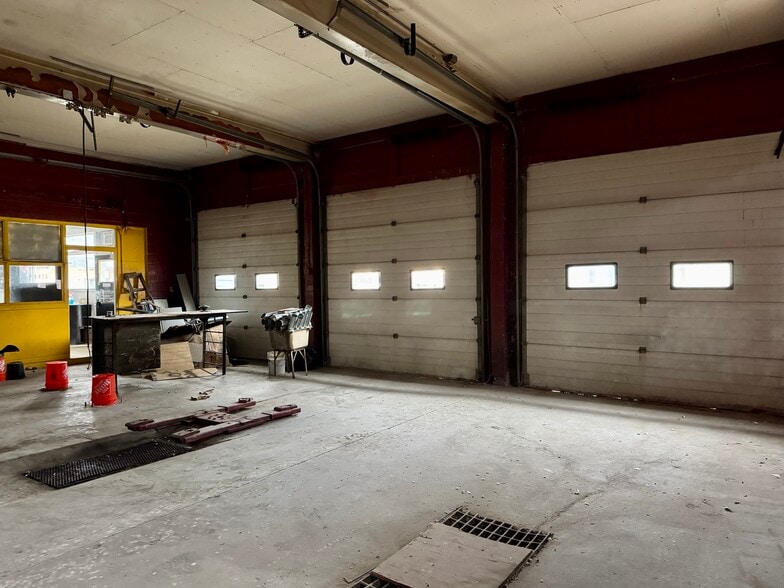 100 Main St, Cut Bank, MT for sale - Building Photo - Image 3 of 9