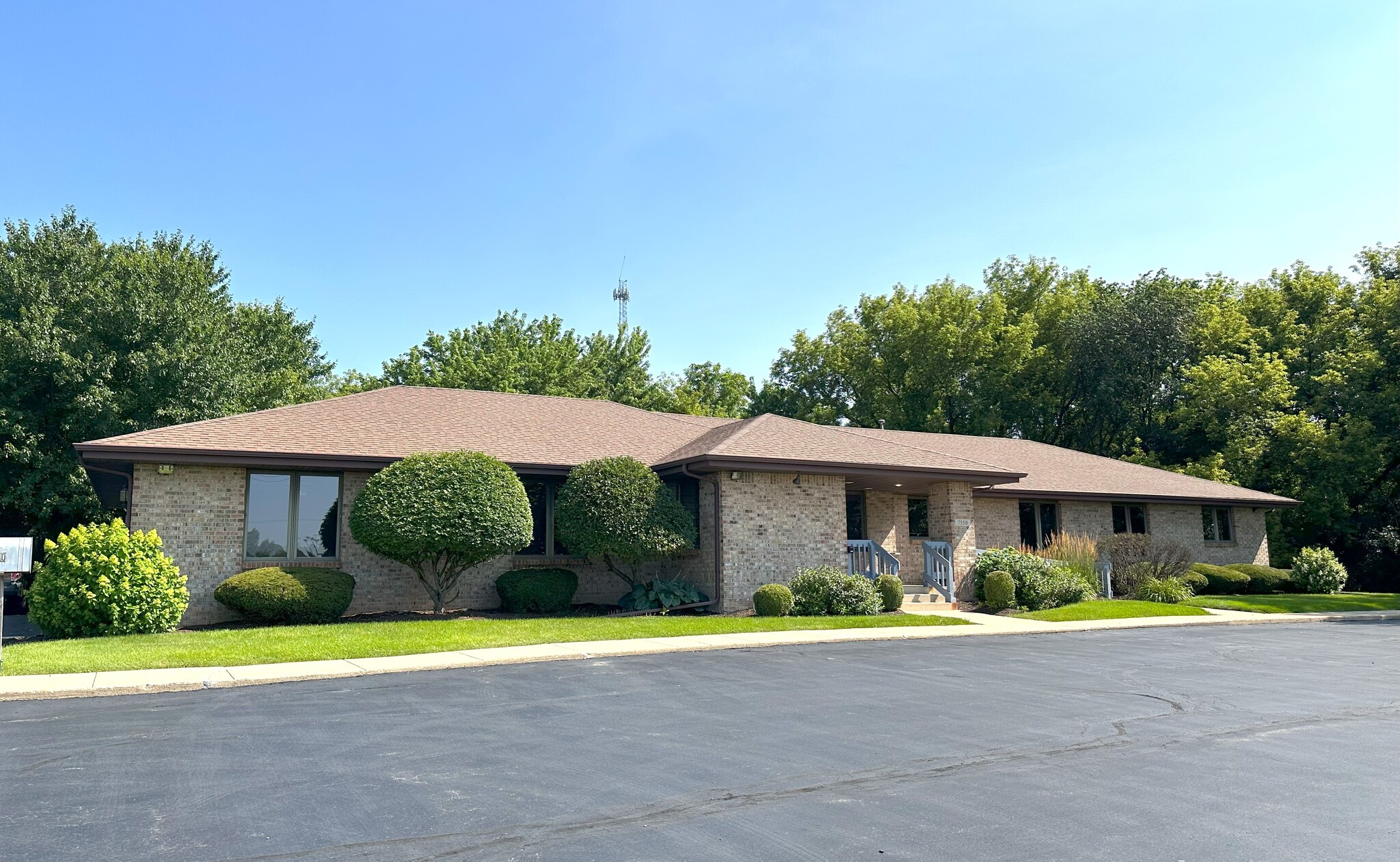 7550 Rote Rd, Rockford, IL for sale Primary Photo- Image 1 of 10