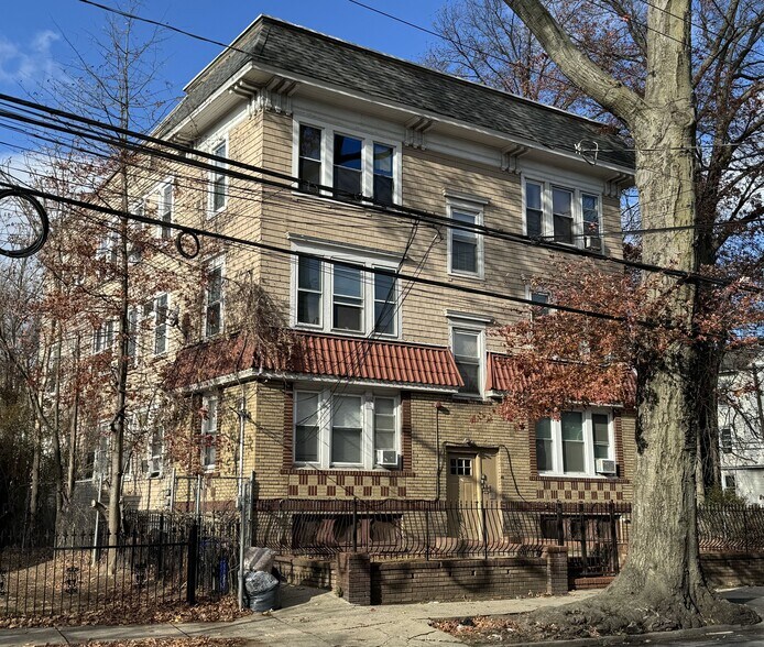 67-69 Fabyan Pl, Newark, NJ for sale - Building Photo - Image 1 of 1