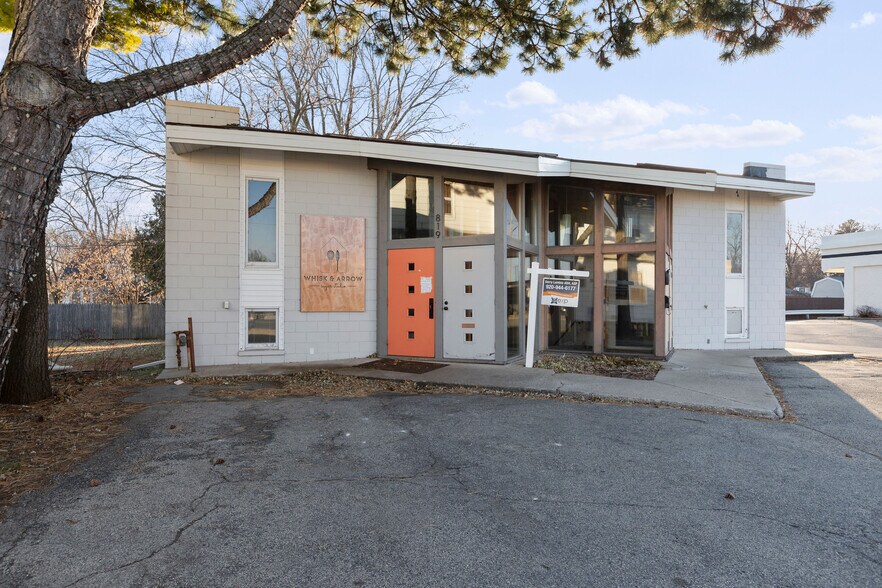 819 W Wisconsin Ave, Appleton, WI for sale - Building Photo - Image 1 of 1