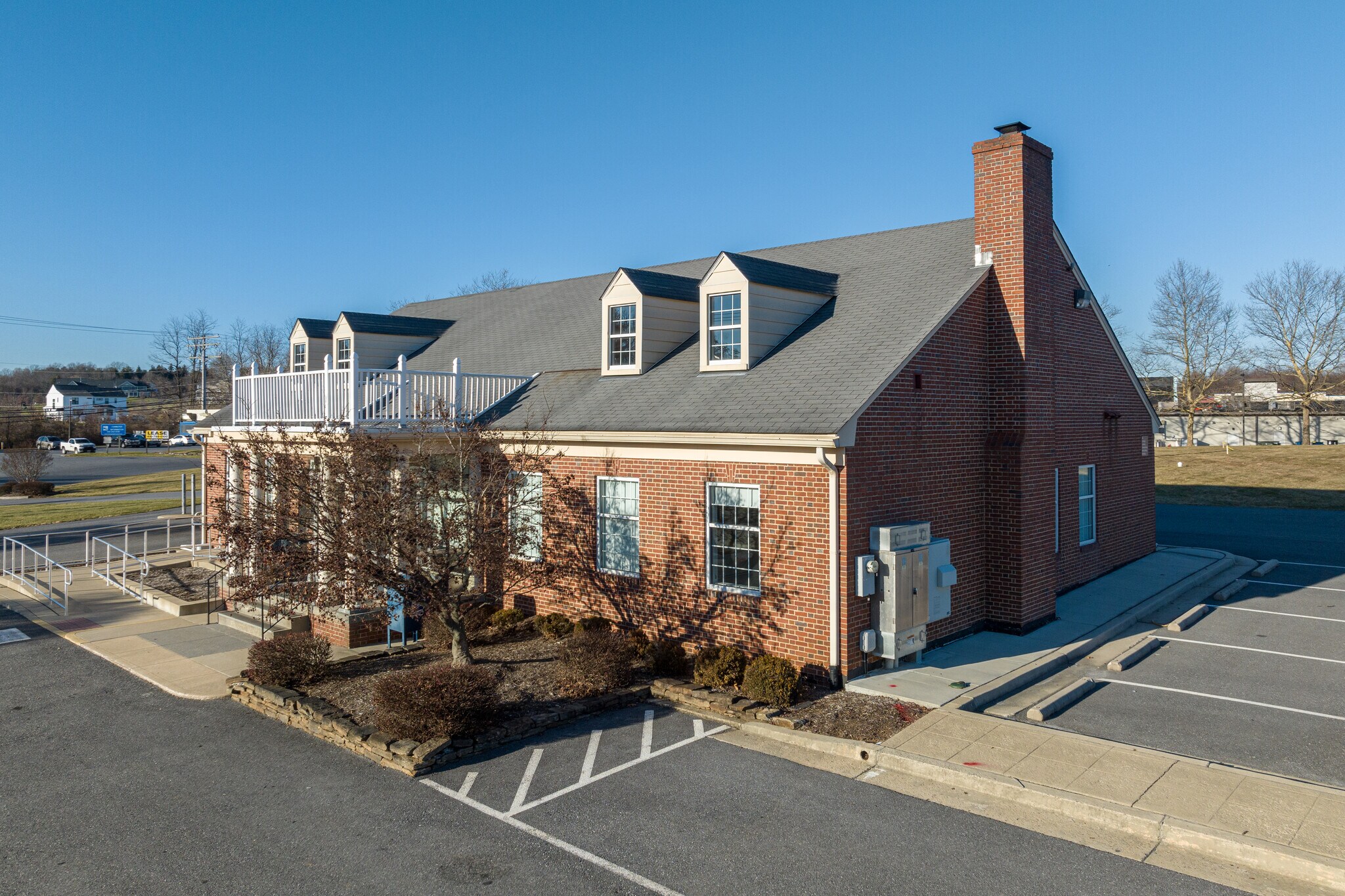 15920 Old Frederick Rd, Woodbine, MD for lease Primary Photo- Image 1 of 18