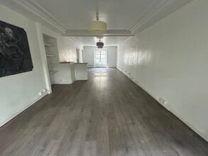 16 Rue Meslay, Paris for lease Interior Photo- Image 1 of 7