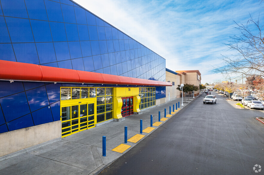 718-760 W Hammer Ln, Stockton, CA for lease - Building Photo - Image 3 of 23