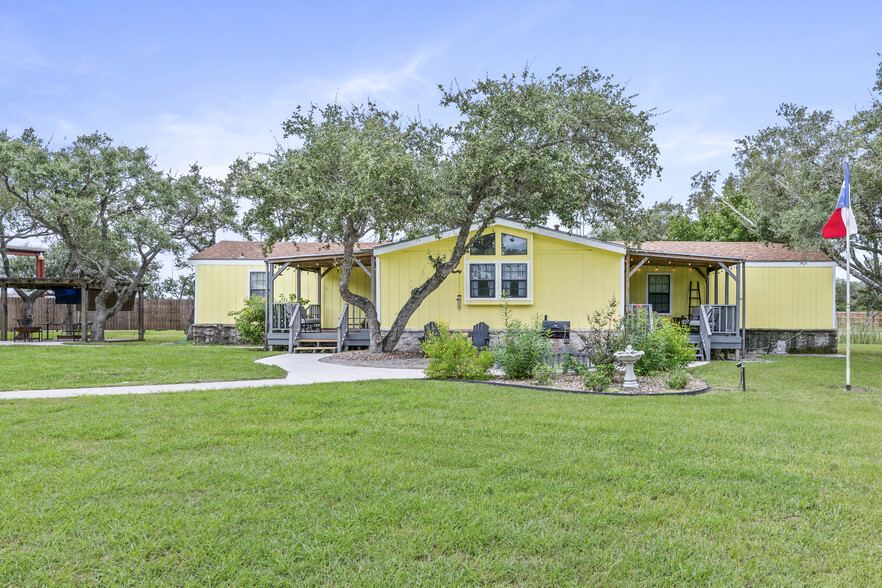 2009 Jocelyn Rd, Aransas Pass, TX for sale - Building Photo - Image 3 of 9