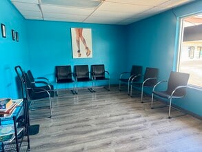 39918-39936 US Highway 19 N, Tarpon Springs, FL for lease Interior Photo- Image 1 of 4