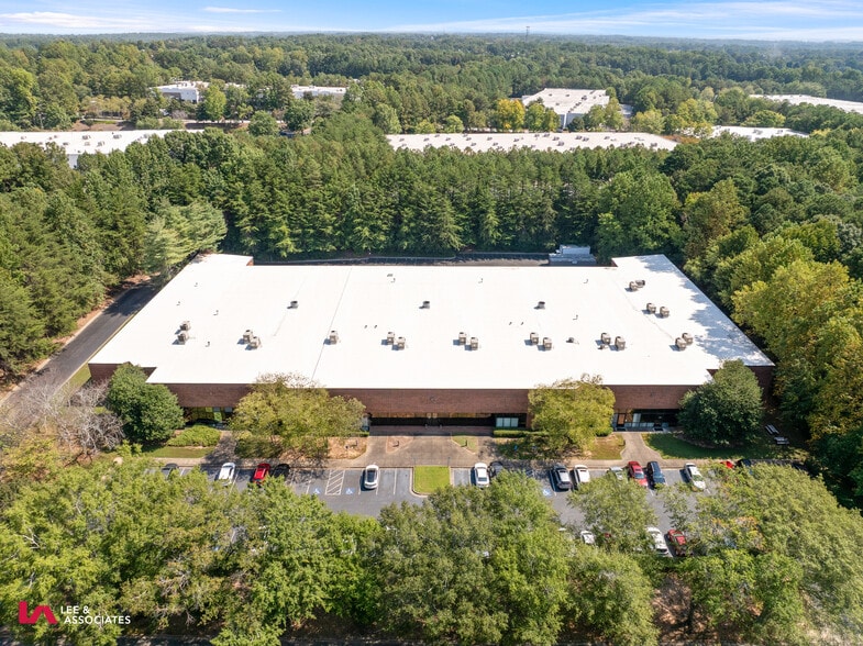 3025 Northwoods Pky, Peachtree Corners, GA for lease - Building Photo - Image 2 of 23