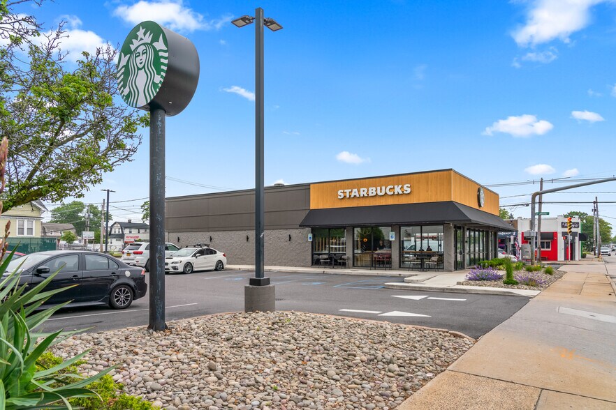 168 Atlantic Ave, Freeport, NY for sale - Primary Photo - Image 1 of 1