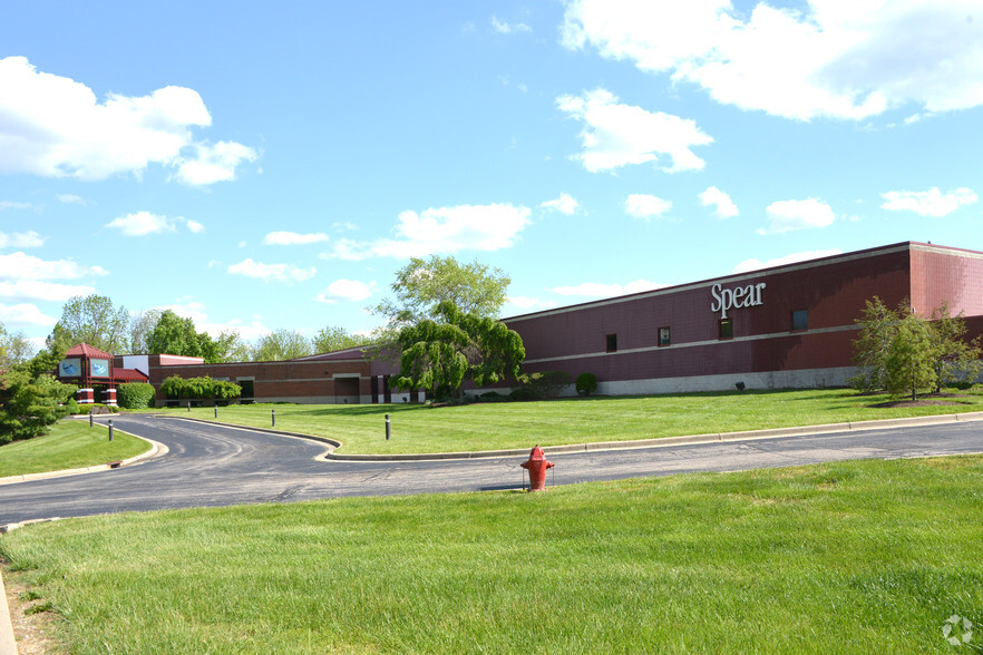 5510 Courseview Dr, Mason, OH for lease - Primary Photo - Image 1 of 18