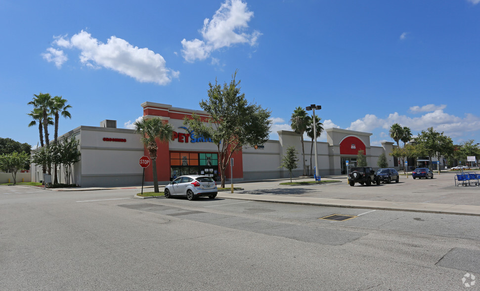 3200-3226 E Colonial Dr, Orlando, FL for lease - Building Photo - Image 2 of 4