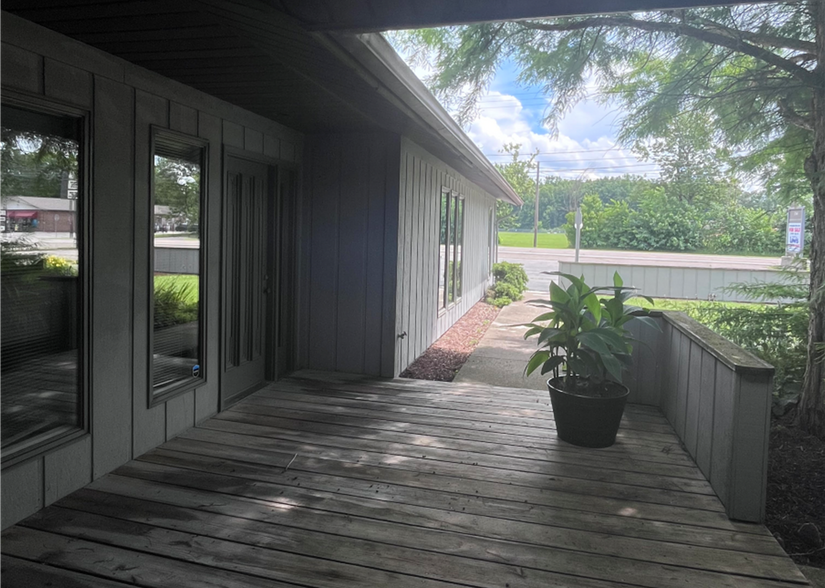 314 Churchill Hubbard Rd, Youngstown, OH for sale - Building Photo - Image 2 of 5