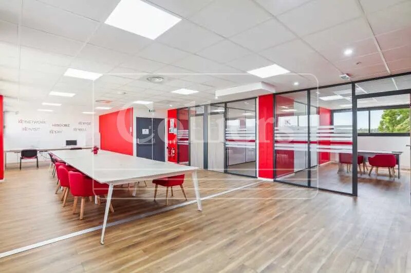 Office in Aix-en-Provence for sale - Building Photo - Image 3 of 14