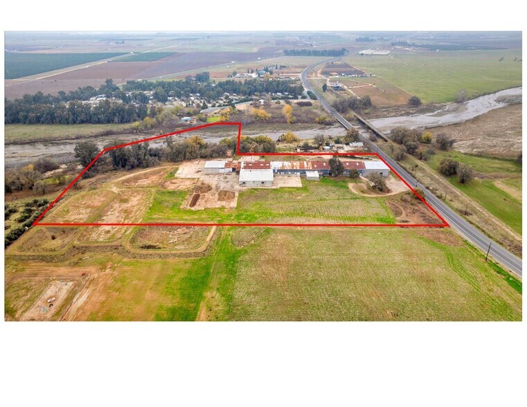 10513 Road 236, Terra Bella, CA for lease - Building Photo - Image 1 of 5