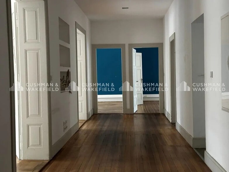 Office in Strasbourg for lease - Interior Photo - Image 3 of 11