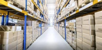 Flex in Saint-Denis for lease Interior Photo- Image 2 of 3