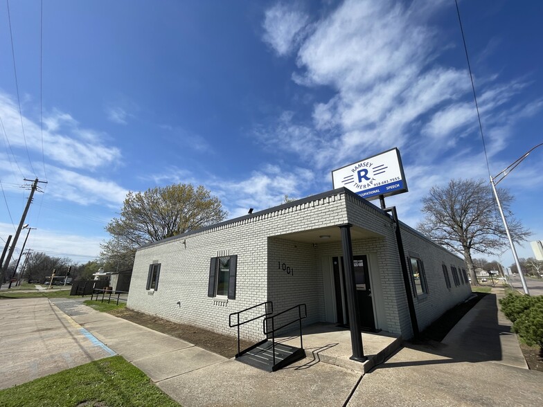 1001 W Broadway St, Muskogee, OK for sale - Building Photo - Image 1 of 45