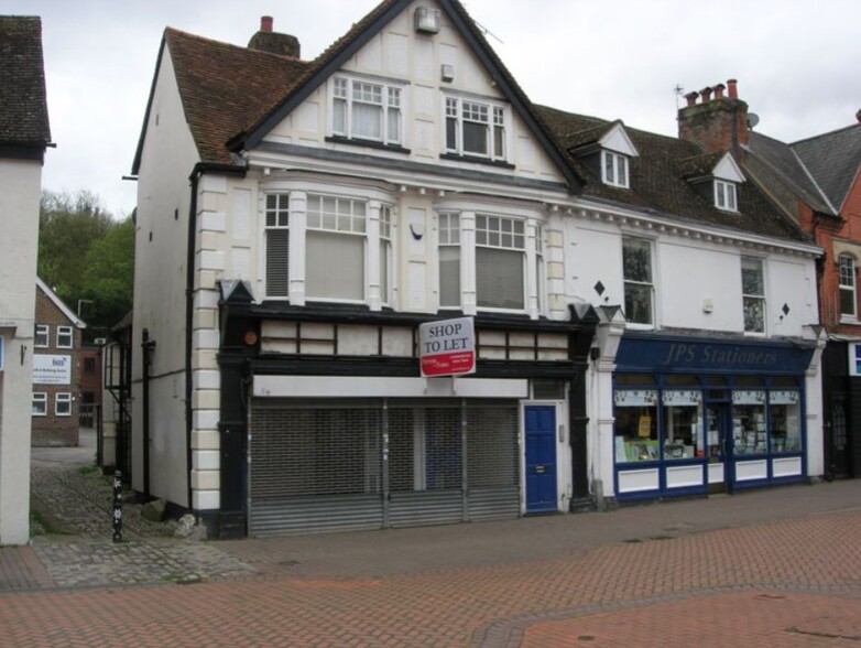 9 Market Sq, Chesham for lease - Building Photo - Image 1 of 3