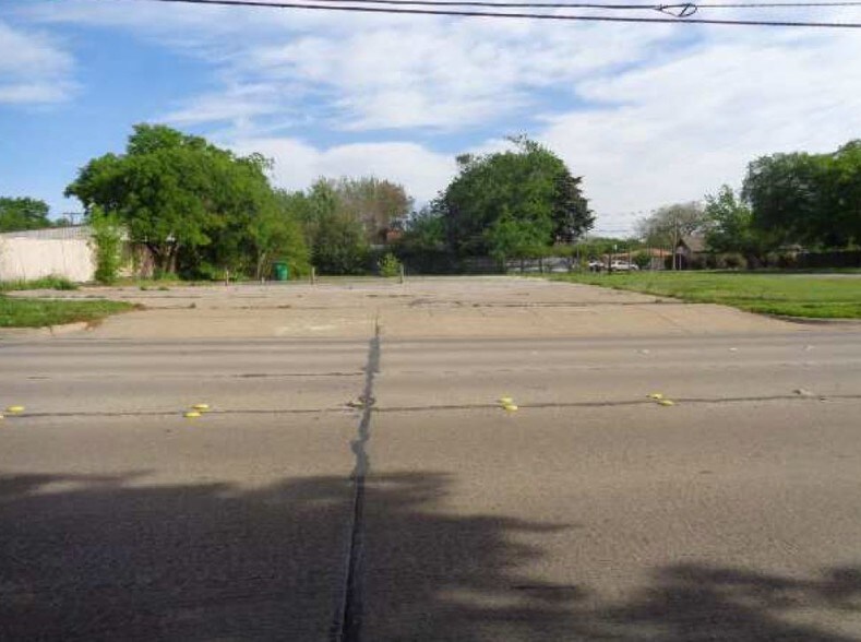 8300 White Settlement Rd, Fort Worth, TX 76108